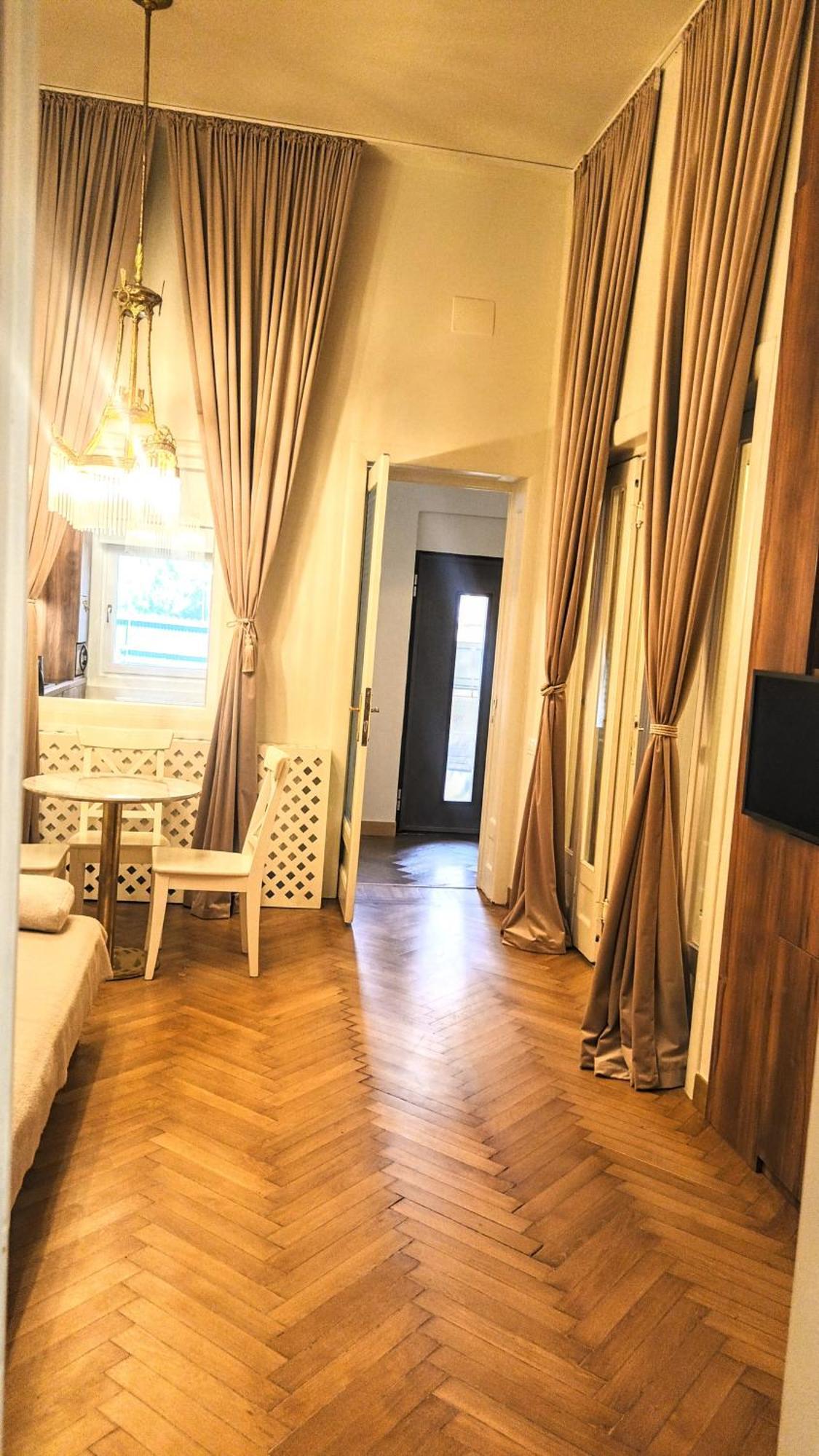 Littlehouse- Entire Property For Maximum 4 People Bukareszt Zewnętrze zdjęcie